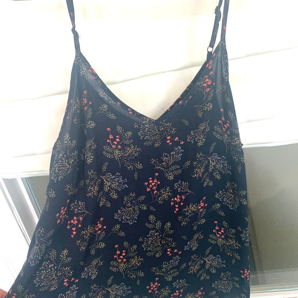 Navy blue Spaghetti strap blouse size s but flowy
